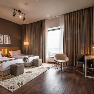 Room Lake View